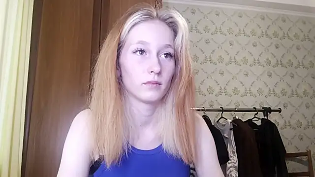 Snapshot of LisaKacitaa chatting on 10-27-25, 12:31 LisaKacitaa online show from 10-27-25, 12:31