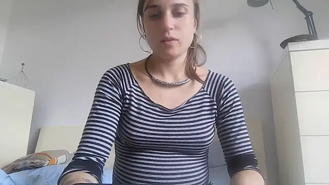 SinnEmily online show from 11-09-25, 01:53