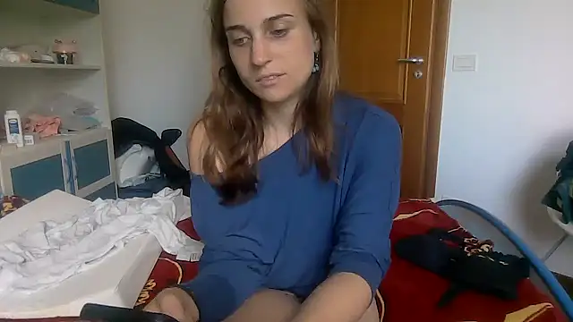 Snapshot of SinnEmily chatting on 04-29-26, 01:37 SinnEmily online show from 04-29-26, 01:37
