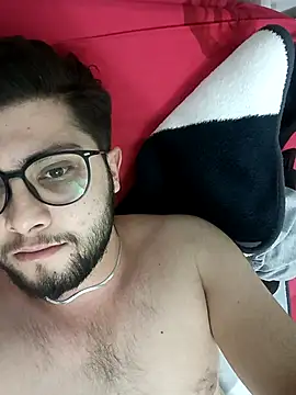 Snapshot of Mstfaavan64 chatting on 10-27-25, 01:31 Mstfaavan64 online show from 10-27-25, 01:31