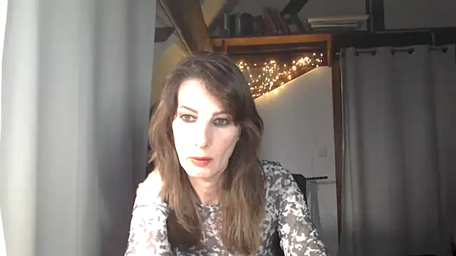 MissDyannis online show from 03-09-26, 07:40