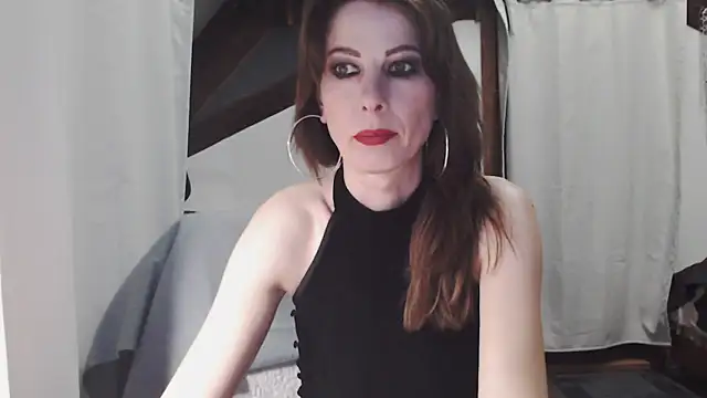 MissDyannis online show from 03-22-26, 07:06