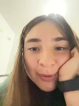 Snapshot of Valentina_ro chatting on 10-28-25, 02:26 Valentina ro online show from 10-28-25, 02:26