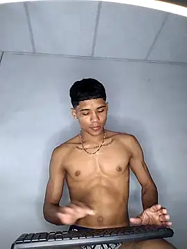 Alex Sweeting online show from 10-27-25, 05:33