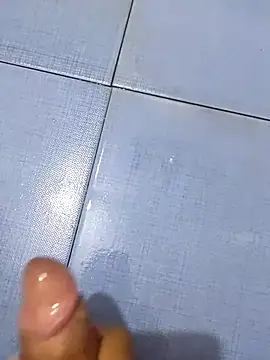 Snapshot of hyderabadmaleee chatting on 11-02-25, 05:32 hyderabadmaleee online show from 11-02-25, 05:32