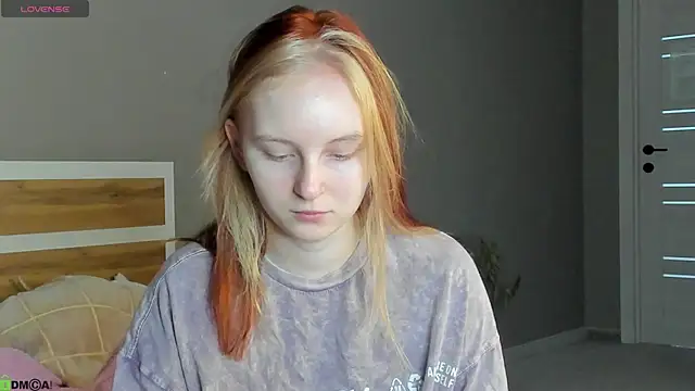 AngelWisee online show from 06-11-26, 03:04