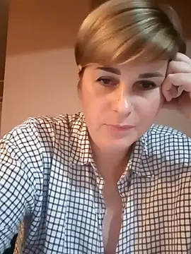 Snapshot of Tatimila chatting on 10-29-25, 06:42 Tatimila online show from 10-29-25, 06:42