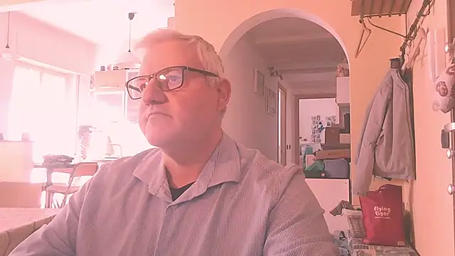 Snapshot of Diegoriv71 chatting on 02-01-26, 09:41 Diegoriv71 online show from 02-01-26, 09:41