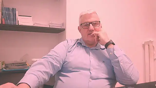 Snapshot of Diegoriv71 chatting on 02-02-26, 12:48 Diegoriv71 online show from 02-02-26, 12:48