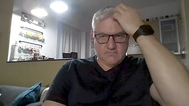 Snapshot of Diegoriv71 chatting on 02-14-26, 11:34 Diegoriv71 online show from 02-14-26, 11:34