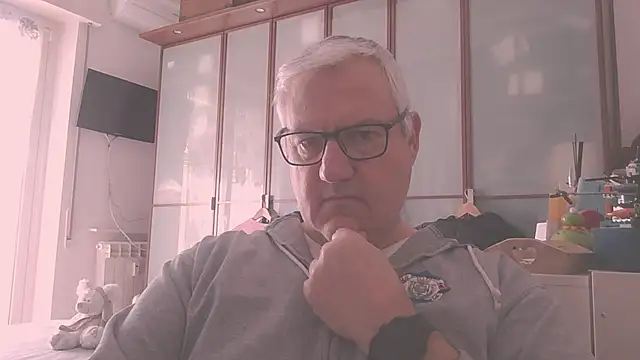 Snapshot of Diegoriv71 chatting on 02-20-26, 10:05 Diegoriv71 online show from 02-20-26, 10:05