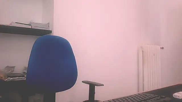 Snapshot of Diegoriv71 chatting on 02-25-26, 12:37 Diegoriv71 online show from 02-25-26, 12:37