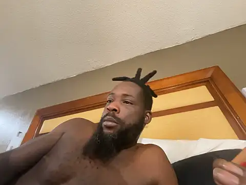 SugahsCub online show from 10-28-25, 03:10