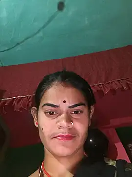 Snapshot of Suneeta_cut420 chatting on 10-29-25, 04:31 Suneeta cut420 online show from 10-29-25, 04:31