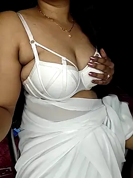 shreyareddy99 online show from 03-09-26, 10:58