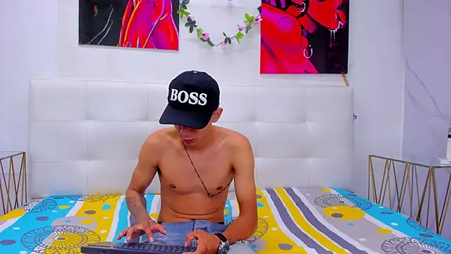 ahsly78alejandro online show from 01-08-26, 01:24