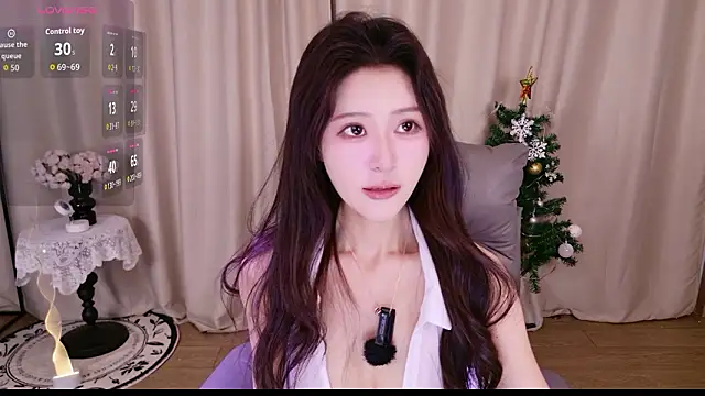 Snapshot of JoJo-ovo chatting on 01-18-26, 01:04 JoJo-ovo online show from 01-18-26, 01:04