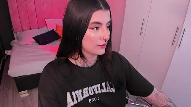 mia jagger online show from 03-16-26, 09:08