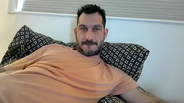 Snapshot of ckraiders84 chatting on 11-26-25, 07:15 ckraiders84 online show from 11-26-25, 07:15