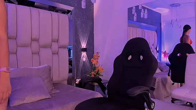  Sofiewild  online show from 03-12-26, 08:04