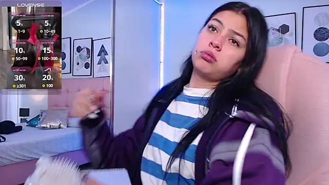 KikiVelvet online show from 11-06-25, 04:08