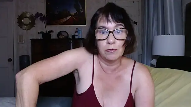 BigbustedBrenda online show from 10-31-25, 10:33