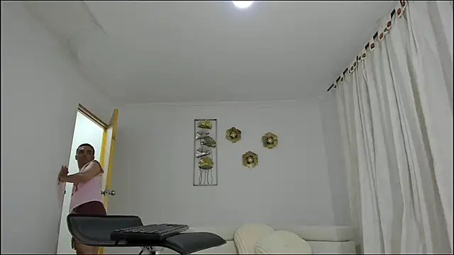 nicoking2025 online show from 10-29-25, 01:52