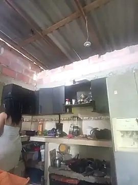 Snapshot of Camila-Valverde chatting on 11-22-25, 01:32 Camila-Valverde online show from 11-22-25, 01:32