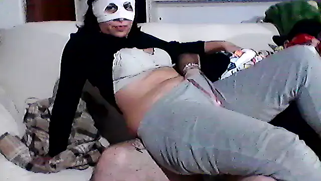 hekate couple online show from 10-28-25, 01:42