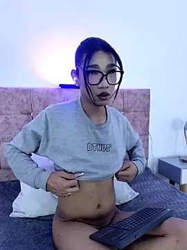 FernandaFox  online show from 05-13-26, 03:48