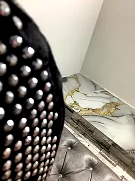 Kim Luna1 online show from 12-14-25, 09:08