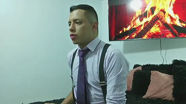 Snapshot of Mike_Fetiche chatting on 11-13-25, 03:16 Mike Fetiche online show from 11-13-25, 03:16