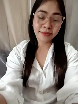 Bamboo-niee123 online show from 02-28-26, 06:47