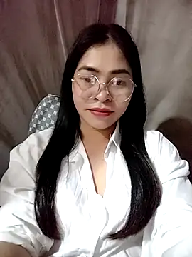 Bamboo-niee123 online show from 03-06-26, 04:03