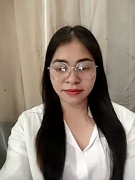 Bamboo-niee123 online show from 04-13-26, 06:41