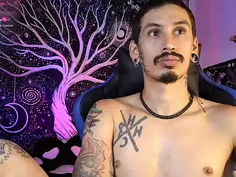 Snapshot of mateos6_6 chatting on 12-16-25, 05:40 mateos6 6 online show from 12-16-25, 05:40