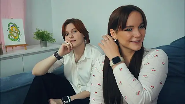 AnnamariaVansteenwyk online show from 10-28-25, 08:07