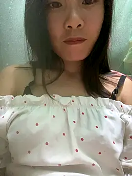 Elysia-007 online show from 10-29-25, 01:13