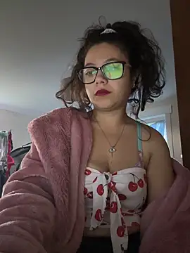 Sexy MamacitaX online show from 10-28-25, 04:20