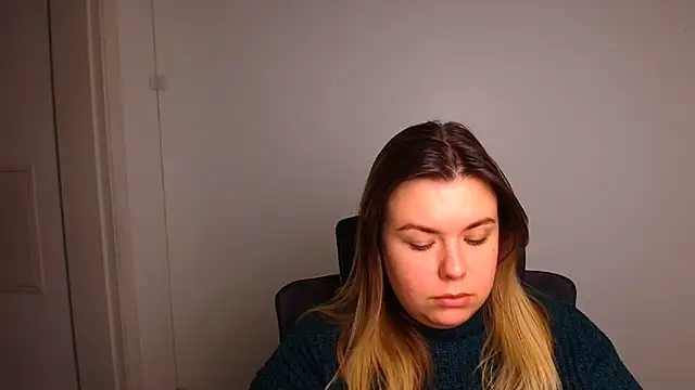 SusannaNight online show from 11-18-25, 07:02