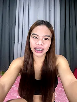 Snapshot of kierra_fox chatting on 11-30-25, 01:48 kierra fox online show from 11-30-25, 01:48