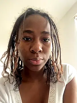 Snapshot of milarain chatting on 11-04-25, 12:37 milarain online show from 11-04-25, 12:37