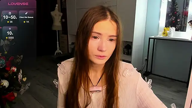 Hana Flo  online show from 12-22-25, 02:25