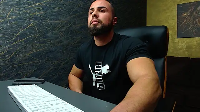 HayesWood online show from 11-12-25, 05:41