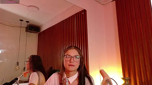 Snapshot of madiisonlee_ chatting on 10-31-25, 12:50 madiisonlee online show from 10-31-25, 12:50