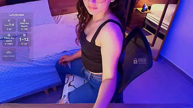 Snapshot of milena_kiitty chatting on 06-10-26, 04:17 milena kiitty online show from 06-10-26, 04:17