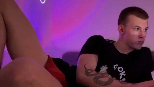 Snapshot of Krastin1 chatting on 10-28-25, 08:55 Krastin1 online show from 10-28-25, 08:55