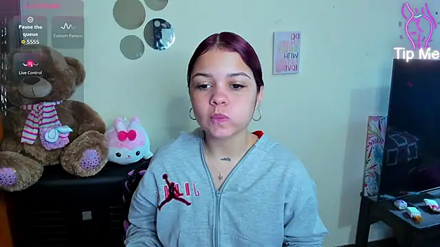 Emma boo online show from 02-17-26, 03:40