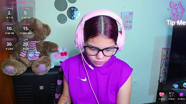 Emma boo online show from 03-08-26, 02:54