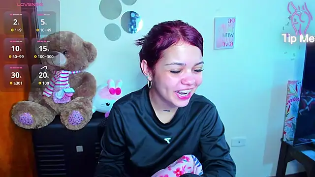 Emma boo online show from 03-26-26, 03:17